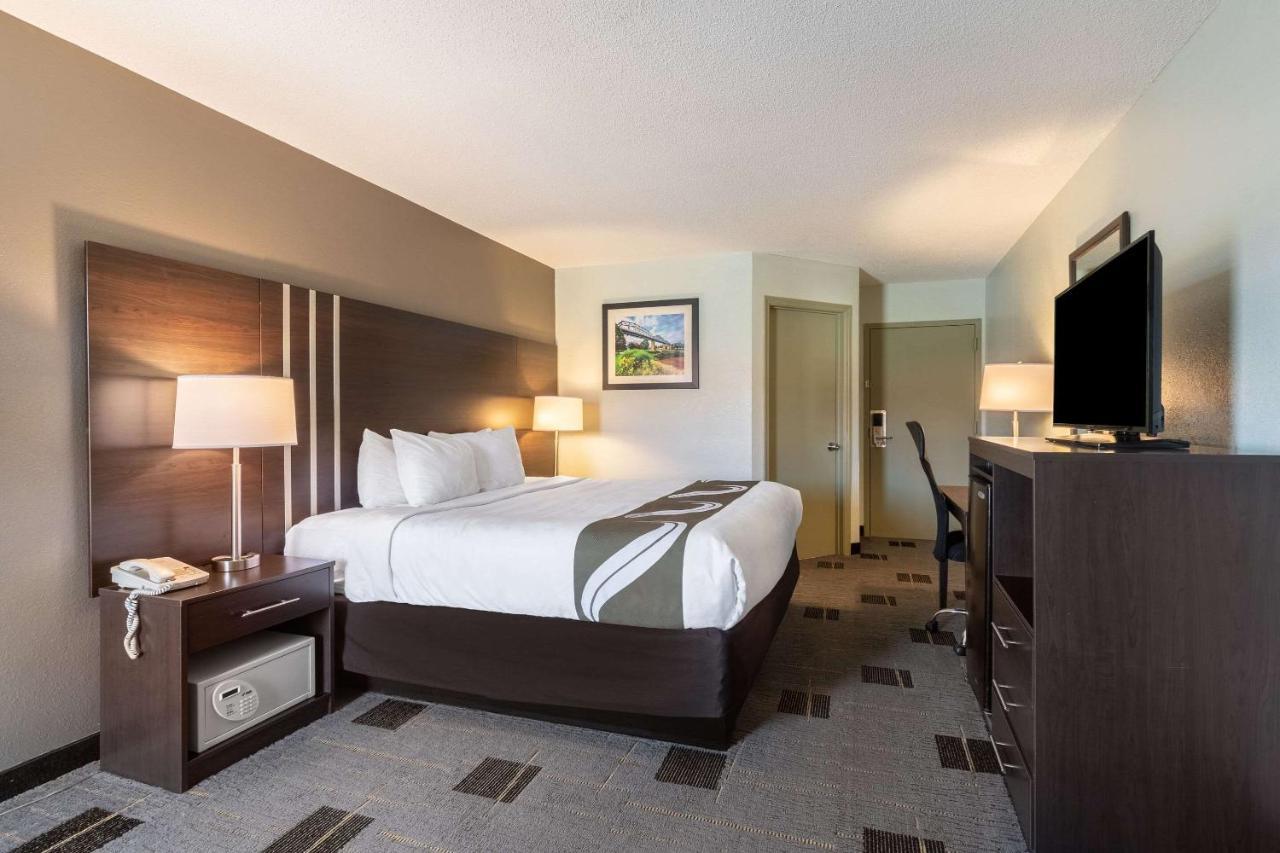 Quality Inn Cleveland Exterior photo