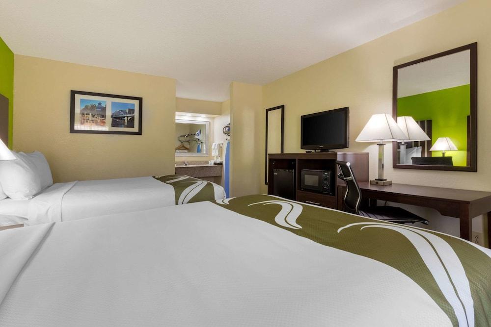 Quality Inn Cleveland Exterior photo